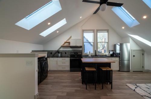 Baker House | 139 West Ellsworth