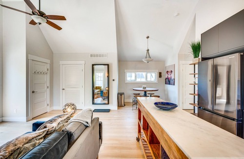 North Central Westminster Apartment | 14 Mi to Dtwn Denver: Sleek Westminster Home