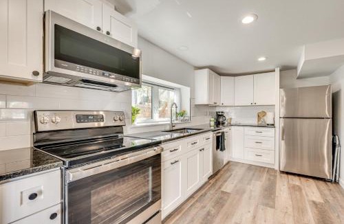 Erie Apartment | 14 Mi to Pearl Street Mall Erie Getaway