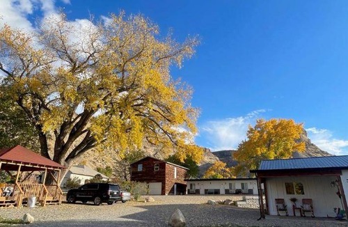 Palisade House | 144 m² Motel ∙ 6 bedrooms ∙ 21 guests