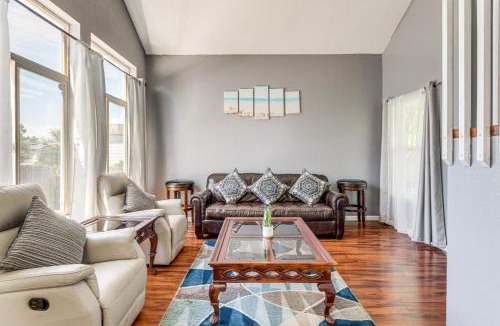 Aurora House | 15 Mi to Downtown Denver Home with Yard and Patio