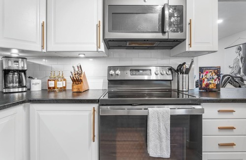 Lamar Heights Area House | 15 Mins To Denver|Hot Tub|Dog Friendly