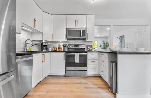 Lamar Heights Area House | 15 Mins To Denver|Hot Tub|Dog Friendly