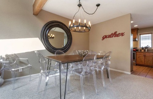 Intermountain Condo | 151 m² Condo ∙ 3 bedrooms ∙ 8 guests