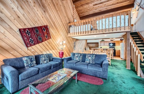 Avon House | 151 m² House ∙ 3 bedrooms ∙ 9 guests