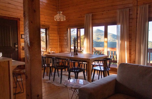 Cripple Creek Cabin | 152 m² Cabin ∙ 3 bedrooms ∙ 11 guests