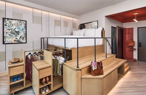 Cole Hotel | 152 m² Hotel ∙ 1 bedroom ∙ 2 guests