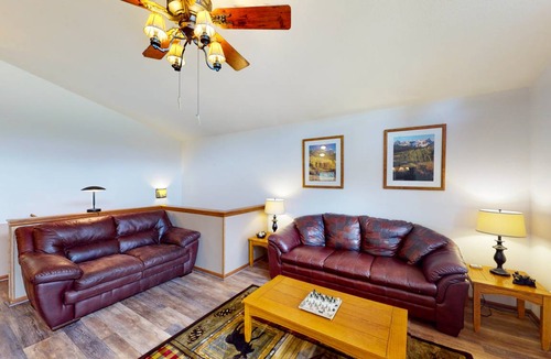 Rainbow Valley House | 152 m² House ∙ 3 bedrooms ∙ 6 guests