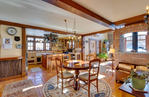 Placerville House | 153 m² House ∙ 2 bedrooms ∙ 4 guests