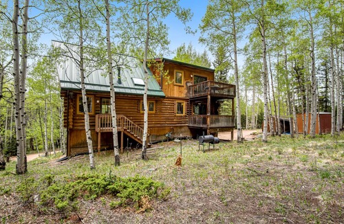 Divide House | 155 m² House ∙ 3 bedrooms ∙ 12 guests