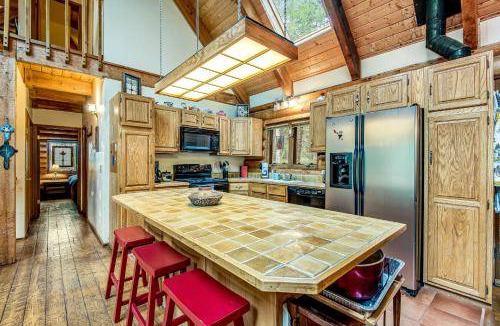 Divide House | 155 m² House ∙ 3 bedrooms ∙ 12 guests