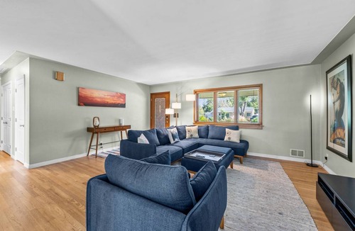 Bel Aire House | 156 m² House ∙ 2 bedrooms ∙ 4 guests