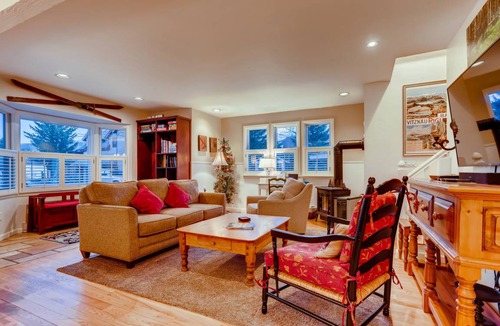 Historic District House | 162 m² House ∙ 3 bedrooms ∙ 10 guests