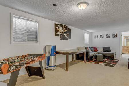 Southeast Colorado Springs Apartment | 167 m² Apartment ∙ 4 bedrooms ∙ 8 guests