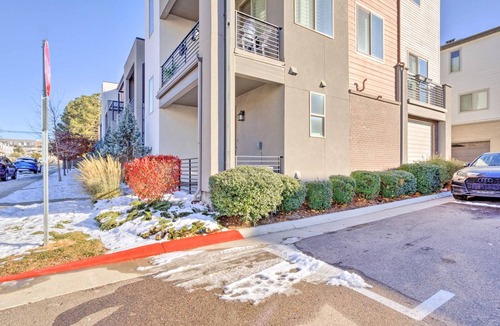 University Hills Apartment | 167 m² Apartment ∙ 3 bedrooms ∙ 6 guests