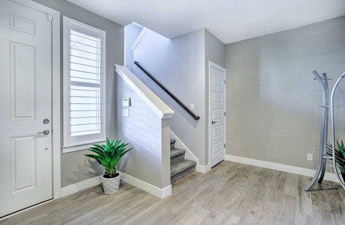 University Hills Apartment | 167 m² Apartment ∙ 3 bedrooms ∙ 6 guests