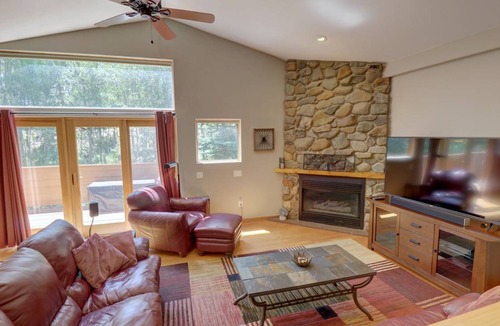 Wildernest House | 167 m² House ∙ 3 bedrooms ∙ 6 guests