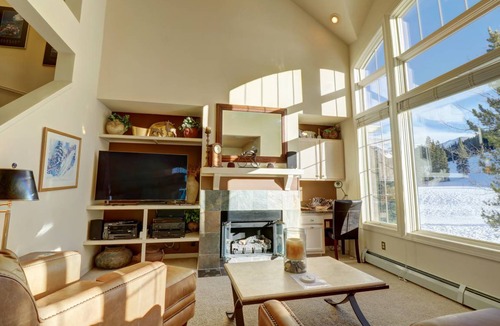 East Village at Copper House | 168 m² House ∙ 4 bedrooms ∙ 10 guests