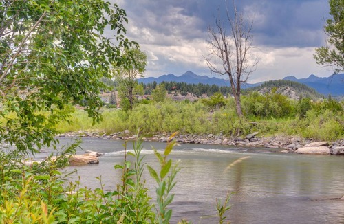 Pagosa Springs Apartment | 170 m² Apartment ∙ 3 bedrooms ∙ 8 guests