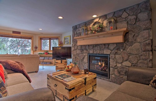 Estes Park Apartment | 173 m² Apartment ∙ 3 bedrooms ∙ 8 guests
