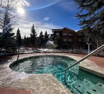 Old Town Condo | 177 m² Condo ∙ 3 bedrooms ∙ 8 guests