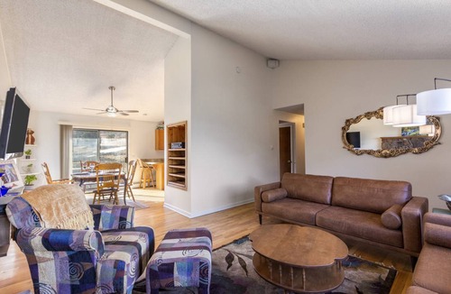 Carriage Hills House | 177 m² House ∙ 3 bedrooms ∙ 8 guests