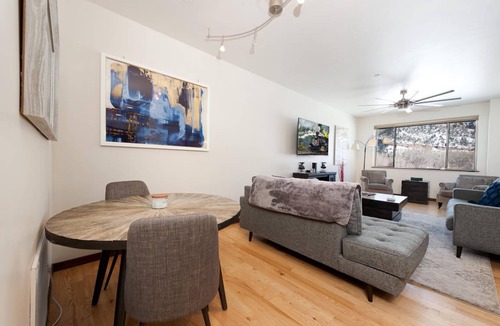 Durango House | 177 m² House ∙ 3 bedrooms ∙ 8 guests
