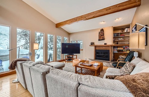 Intermountain House | 179 m² House ∙ 3 bedrooms ∙ 9 guests