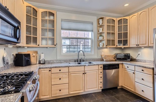 Berkeley House | 181 m² House ∙ 2 bedrooms ∙ 5 guests