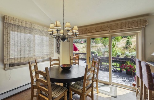 Idlewild Estates House | 183 m² House ∙ 3 bedrooms ∙ 8 guests