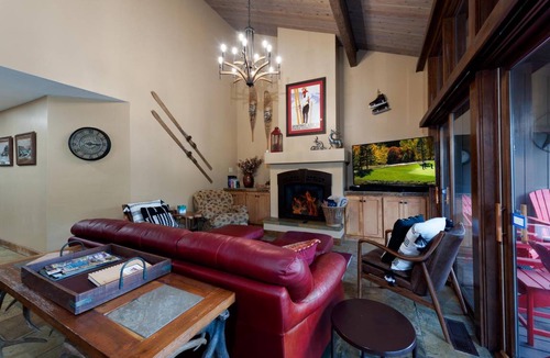 Purgatory Condo | 186 m² Condo ∙ 3 bedrooms ∙ 8 guests