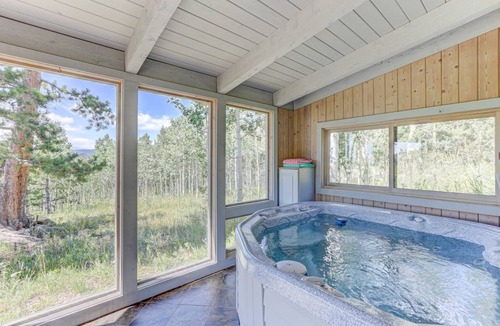 Black Hawk House | 186 m² House ∙ 2 bedrooms ∙ 6 guests
