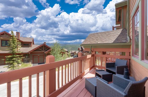 Bear Crossing House | 186 m² House ∙ 3 bedrooms ∙ 10 guests