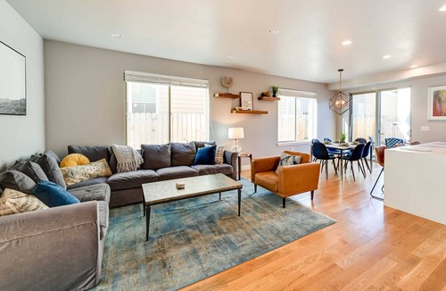 Englewood Apartment | 188 m² Apartment ∙ 3 bedrooms ∙ 6 guests