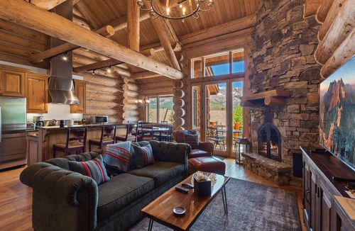 Mountain Village House | 188 m² House ∙ 3 bedrooms ∙ 6 guests
