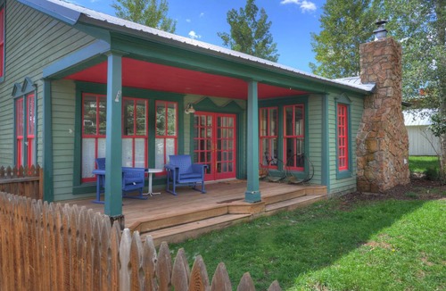 Creede House | 190 m² House ∙ 2 bedrooms ∙ 5 guests