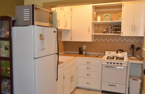 Central Colorado Springs Apartment | 1930's Style Apartment by Downtown