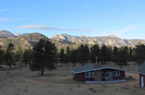 Estes Park House | 198 m² House ∙ 3 bedrooms ∙ 7 guests