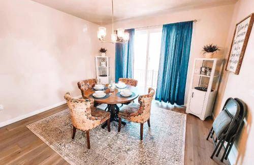 Colorado Springs Villa | 198 m² Villa ∙ 4 bedrooms ∙ 10 guests