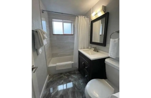 Englewood Apartment | 1BD/1BA Stylish Mid-Term Rental (Unit #6): Your Home Away from Home in Denver