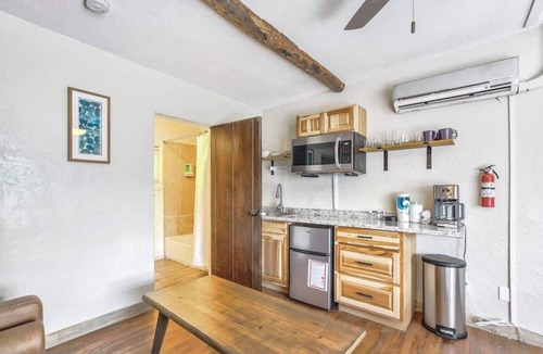 West Colorado Springs Apartment | 1bd Suite Close to Hiking & Biking