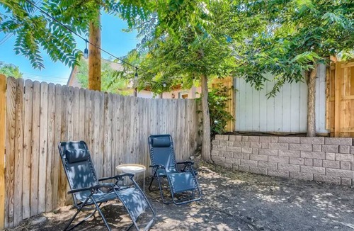 Jefferson Park Apartment | 1BR Victorian w/ Parking / Walk to Empower Field