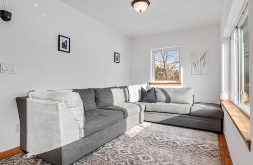 Basalt House | 2 Acre Remodel WalkTo Willits