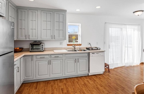 Basalt House | 2 Acre Remodel WalkTo Willits