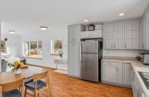 Basalt House | 2 Acre Remodel WalkTo Willits