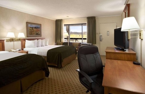 Trinidad Hotel | 2 Affordable Rooms Near Trinidad History Museum | Quaint Location