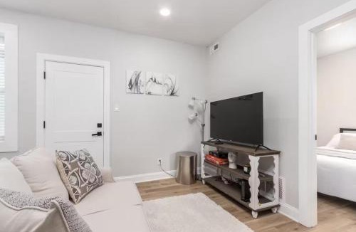 Pueblo Apartment | 2-Bed Modern Apt in the heart of Pueblo with work space