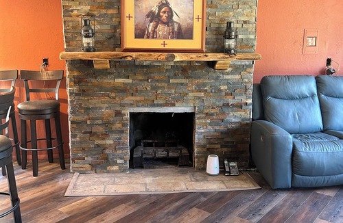 Deckers Cabin | 2 bedroom Cabin 199.00 per night