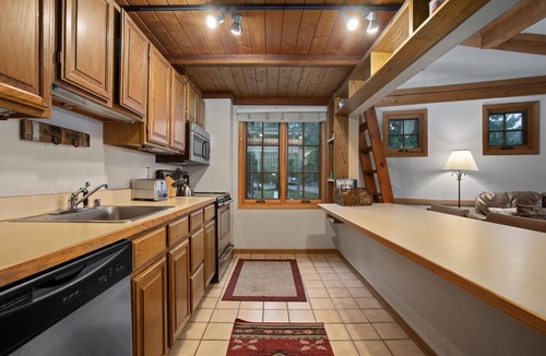 Steamboat Springs Condo | 2 Bedrooms + Loft - Hot Tub, Ski Locker, Great Views - 30+ Night Rentals Welcome!