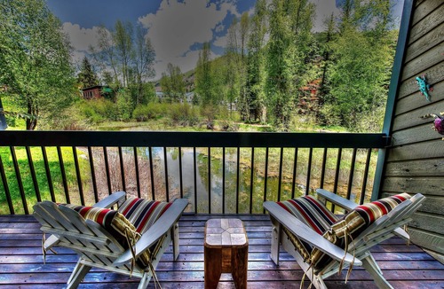 Telluride Condo | 2 Br/2 Ba. Short Walk along River Trail To Festivals/Gondola! Hot Tub! Sleeps 7